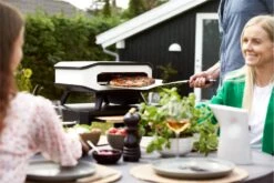 Cozze 13“ Pizzaofen Mit Pizzastein Elekt. 2200 Watt -Cafiro Geschaft 0f3c66a92b9f7b7aaea585248062962e