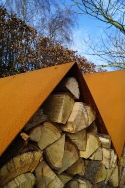 Holzlager Cortenstahl RB73 BRUGES -Cafiro Geschaft Wood20Storage20detail2007