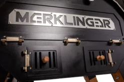 Der Merklinger 1200 Holzofen Standard -Cafiro Geschaft merklinger holzbackofen grill pizzaofen brotbackofen 1200 vorne tuere zu zoom jpg