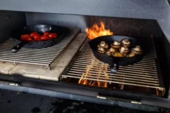 Der Merklinger Abstandsrost 3 Der Merklinger Abstandsrost -Cafiro Geschaft merklinger holzbackofen grill pizzaofen brotbackofen zubehoer motiv gusspfanne4 jpg