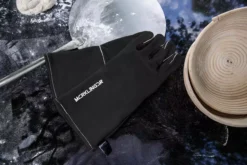 Der Merklinger Hitzeschutzhandschuhe -Cafiro Geschaft merklinger holzbackofen grill pizzaofen brotbackofen zubehoer motiv hitzehandschuhe schwarz jpg jpg