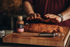 MOESTA-BBQ Spritze Mit 5 Nadeln 2 MOESTA-BBQ Spritze Mit 5 Nadeln -Cafiro Geschaft spritze anwendung 1200x800x72dpi 387